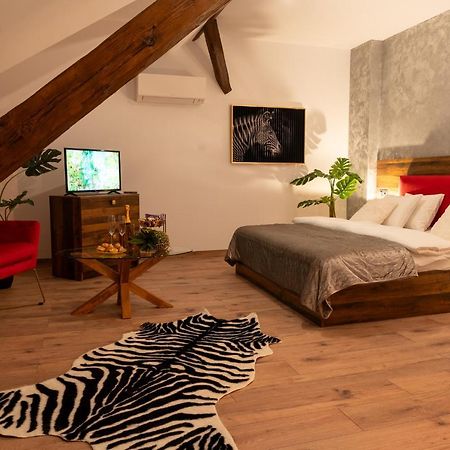 Boutique 17B Aparthotel Sibiu Buitenkant foto