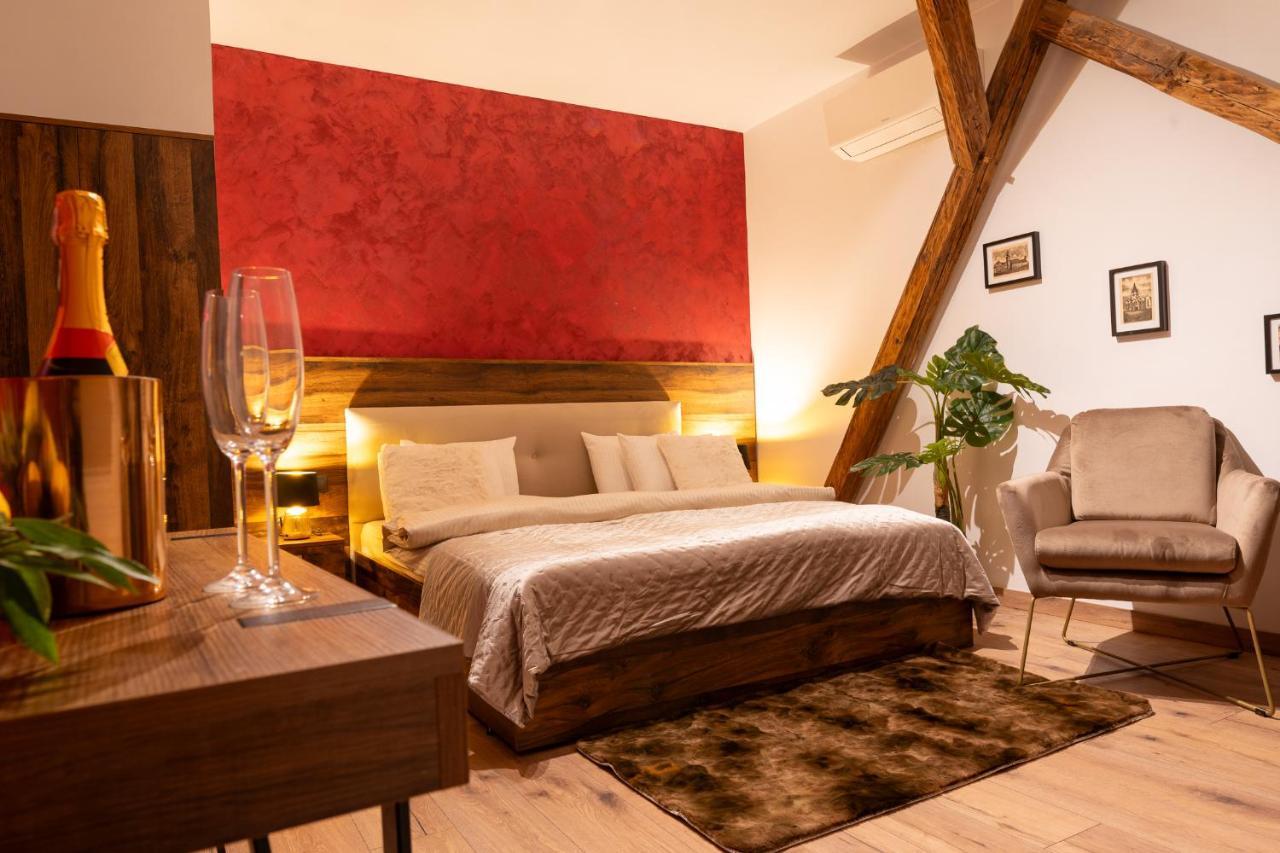 Boutique 17B Aparthotel Sibiu Buitenkant foto