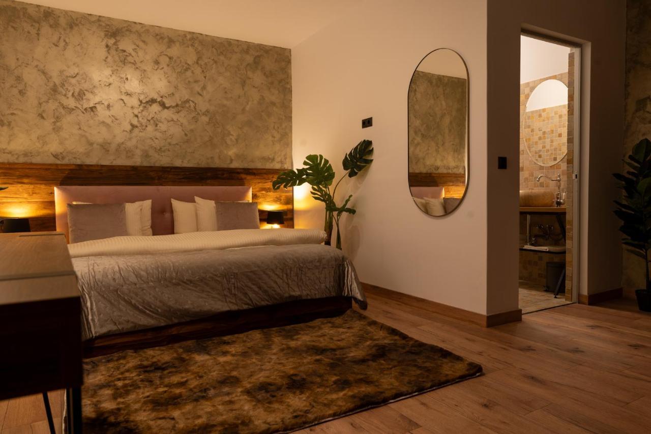 Boutique 17B Aparthotel Sibiu Buitenkant foto
