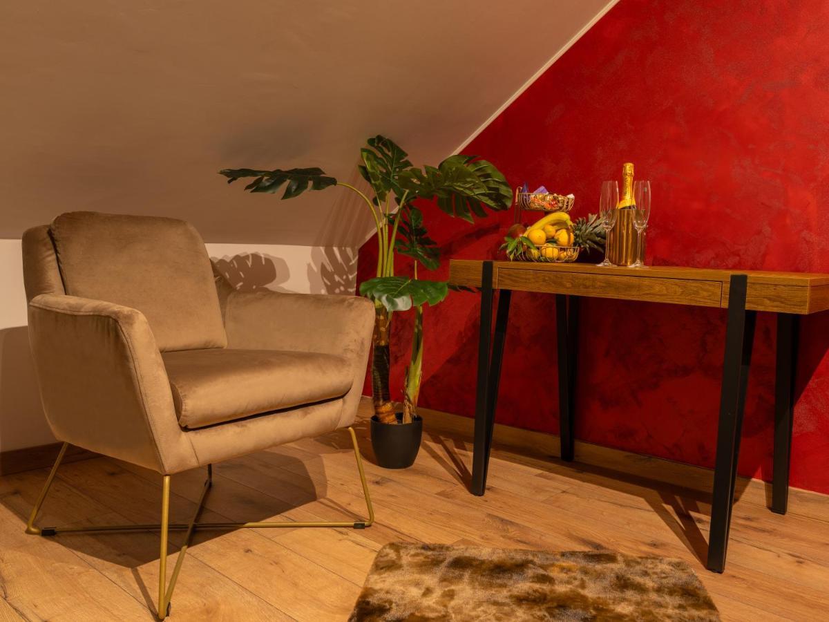 Boutique 17B Aparthotel Sibiu Buitenkant foto