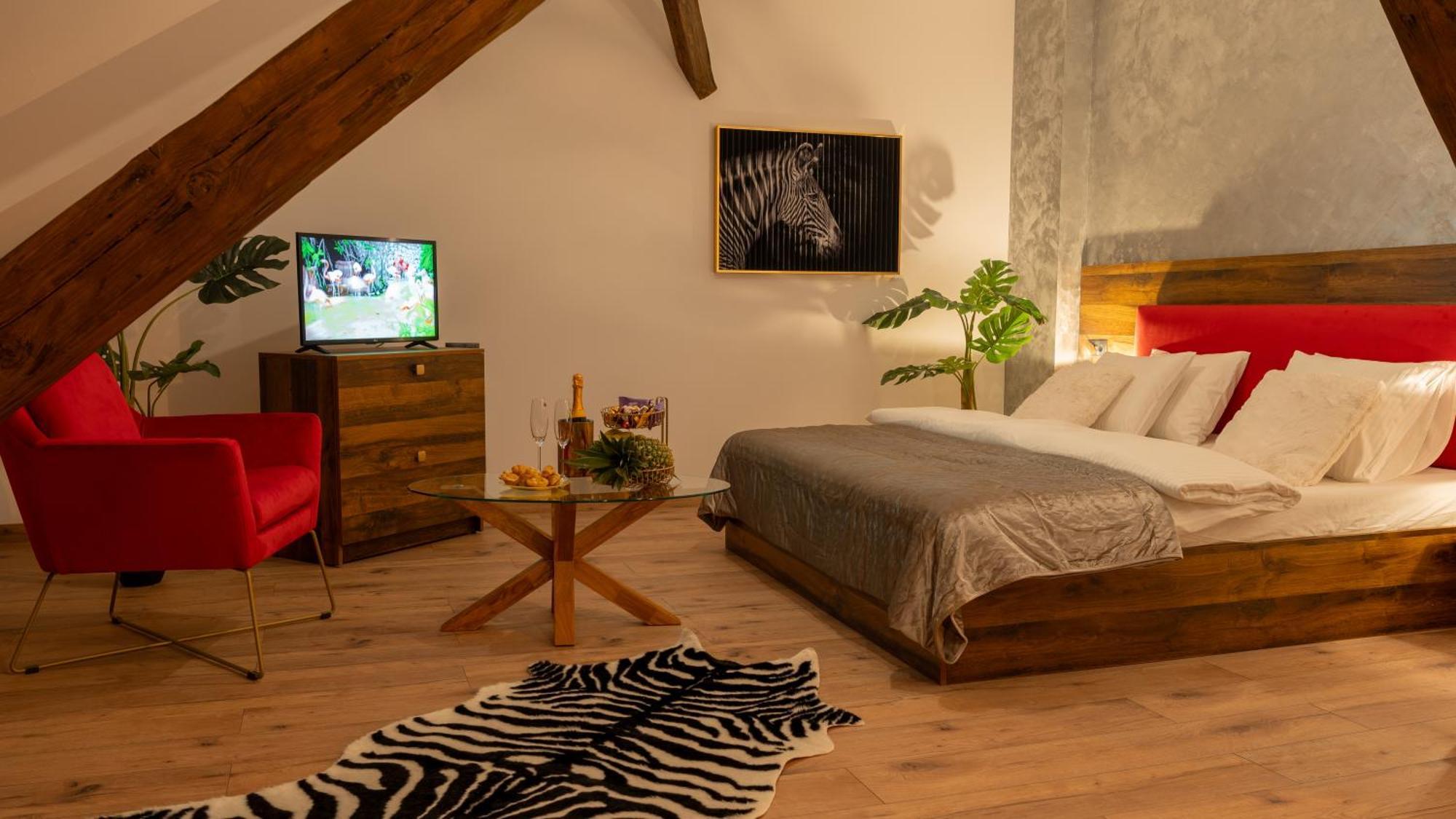 Boutique 17B Aparthotel Sibiu Buitenkant foto
