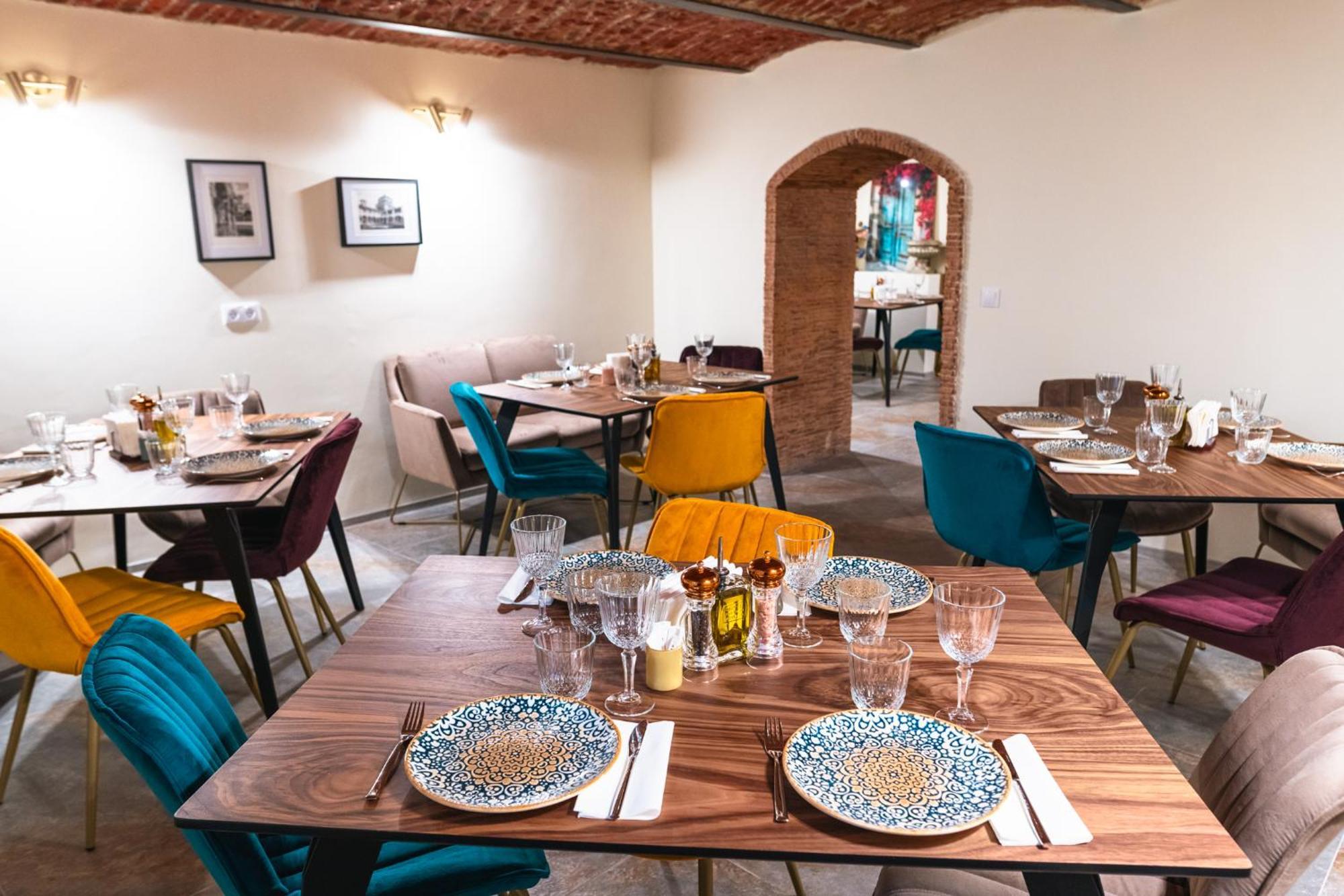 Boutique 17B Aparthotel Sibiu Buitenkant foto